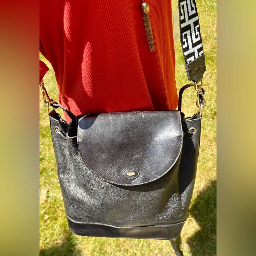 Bally Vintage Black Leather Crossbody Bag